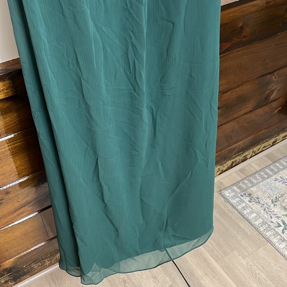 Vera Wang White Hunter Green Strapless Gown- 8 - Picture 4 of 9